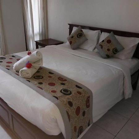 נוסה-למבונגן Reynold Artha Guest House מראה חיצוני תמונה