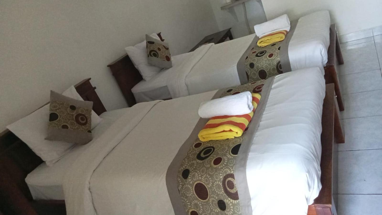 נוסה-למבונגן Reynold Artha Guest House מראה חיצוני תמונה