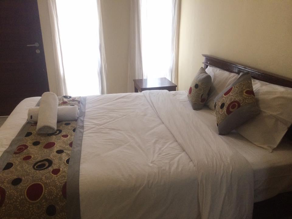 נוסה-למבונגן Reynold Artha Guest House מראה חיצוני תמונה