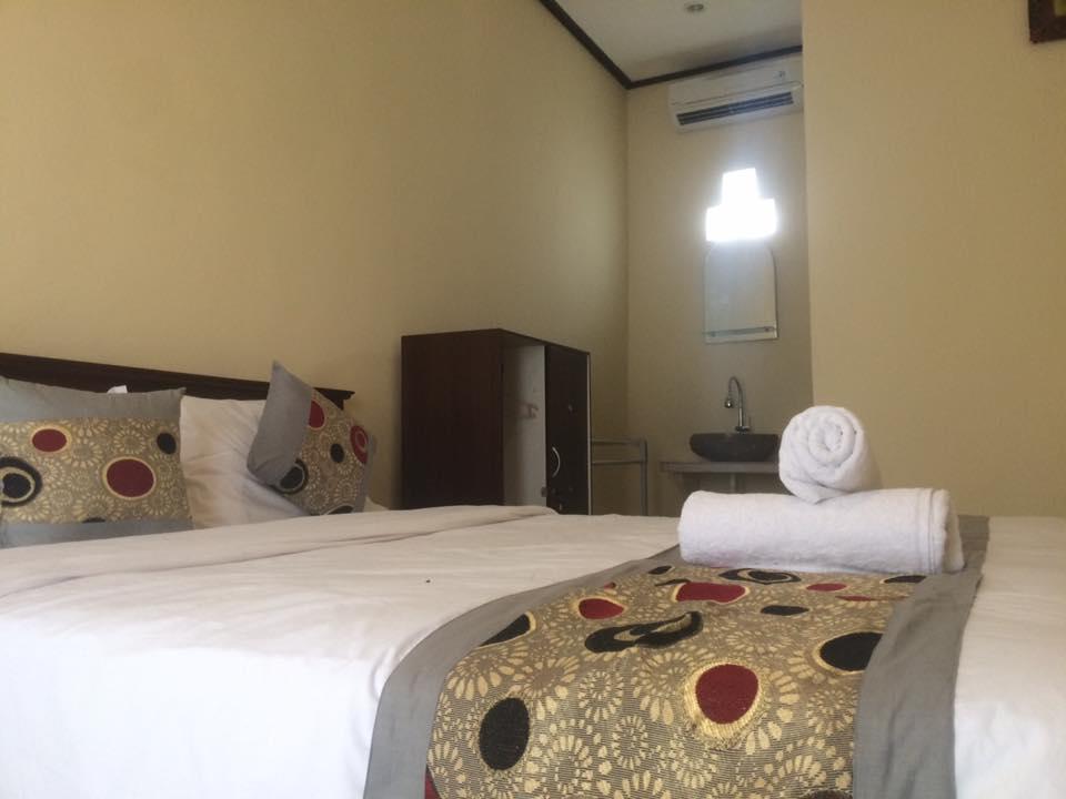 נוסה-למבונגן Reynold Artha Guest House מראה חיצוני תמונה